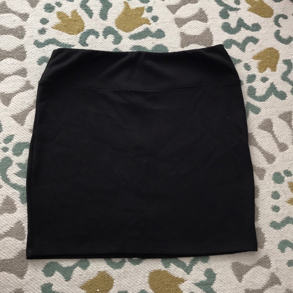 Xhilaration Black skirt